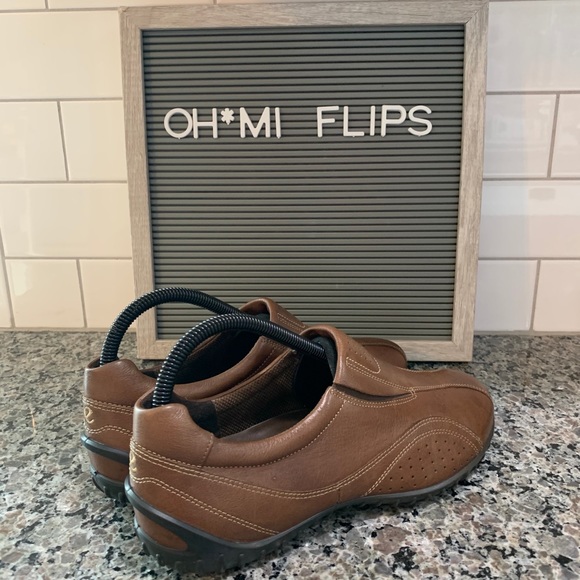 Ecco Womens Brown Leather Slip On Walking Loafers - Picture 2 of 10